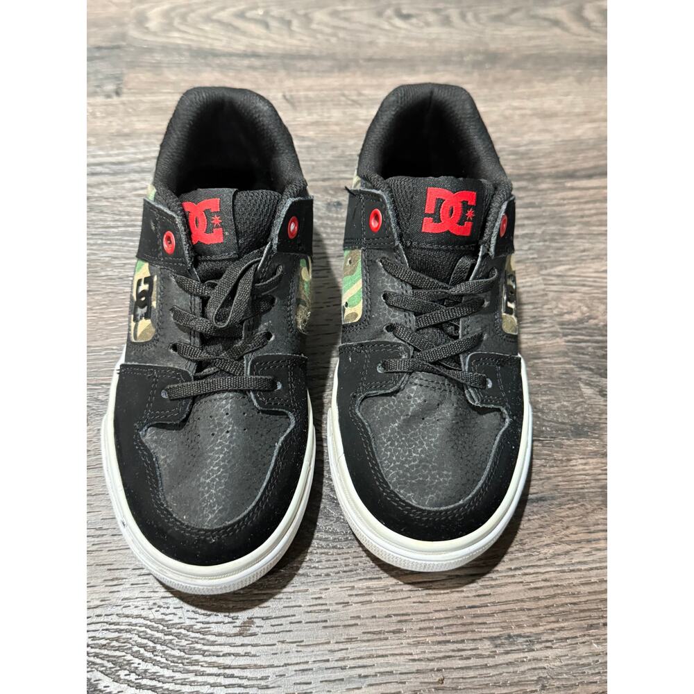DC Manteca 4 Youth Skate Shoes – Size 1 – Black Camo Red | Great Condition